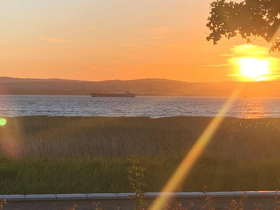 ブリストルOld Ferry Viewアパートメント エクステリア 写真